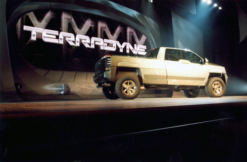 Illustration for article titled This Is How Ridiculous The Detroit Auto Show Will Look In 25 Years